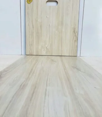 پارکت لمینت بلوط استخوانی گرین وود دکوراسیون قلعه کاغذ دیواری