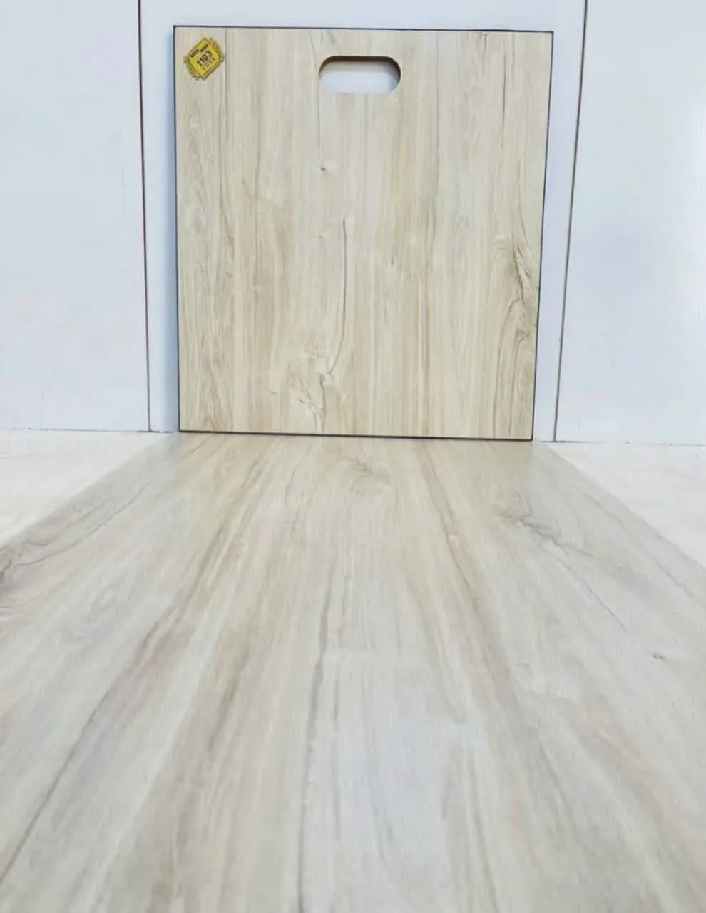 پارکت لمینت بلوط استخوانی گرین وود دکوراسیون قلعه کاغذ دیواری