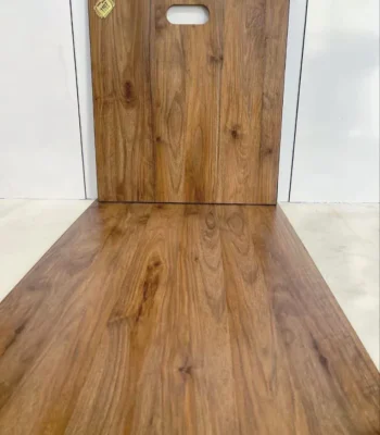 پارکت لمینت قهوه‌ای گردویی گرین وود دکوراسیون قلعه کاغذ دیواری