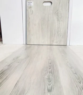 پارکت لمینت طوسی روشن استار فلور دکوراسیون قلعه کاغذ دیواری